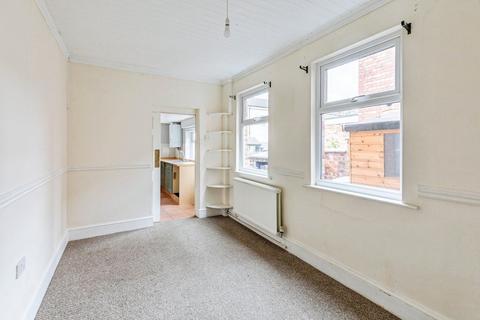 3 bedroom terraced house for sale, Hatton Park Road, Wellingborough NN8