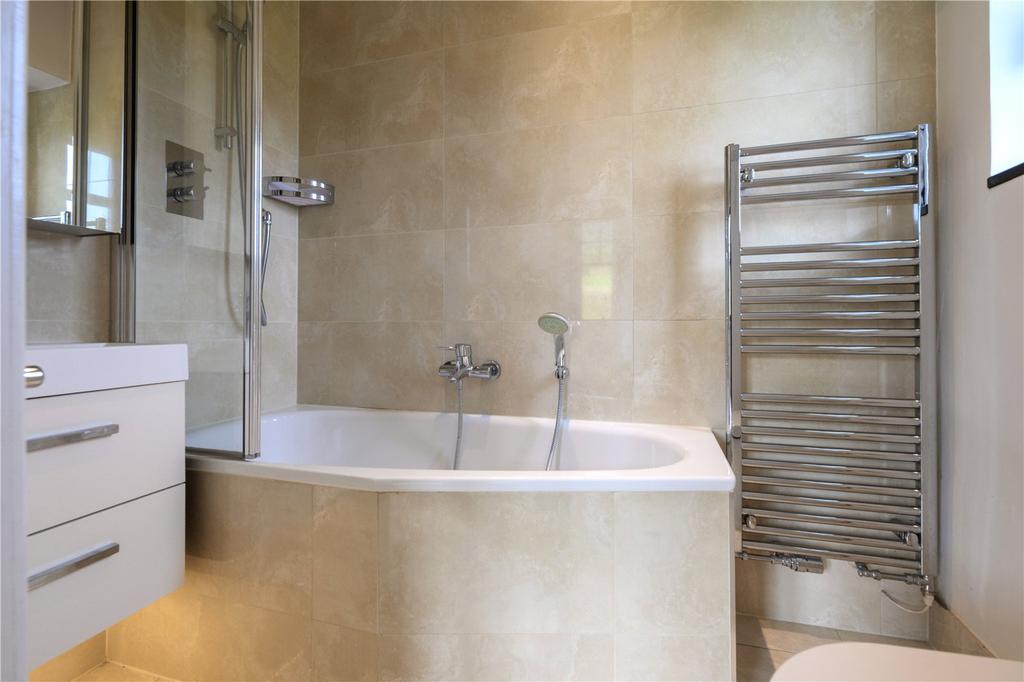 Bedroom 2 Ensuite