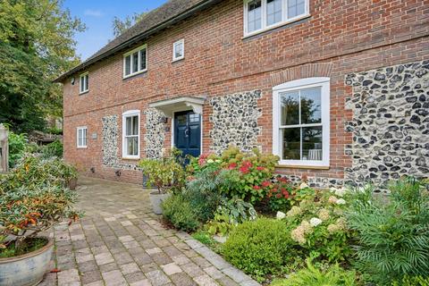 5 bedroom detached house for sale, Upper Street, Hollingbourne, ME17