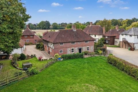 5 bedroom detached house for sale, Upper Street, Hollingbourne, ME17