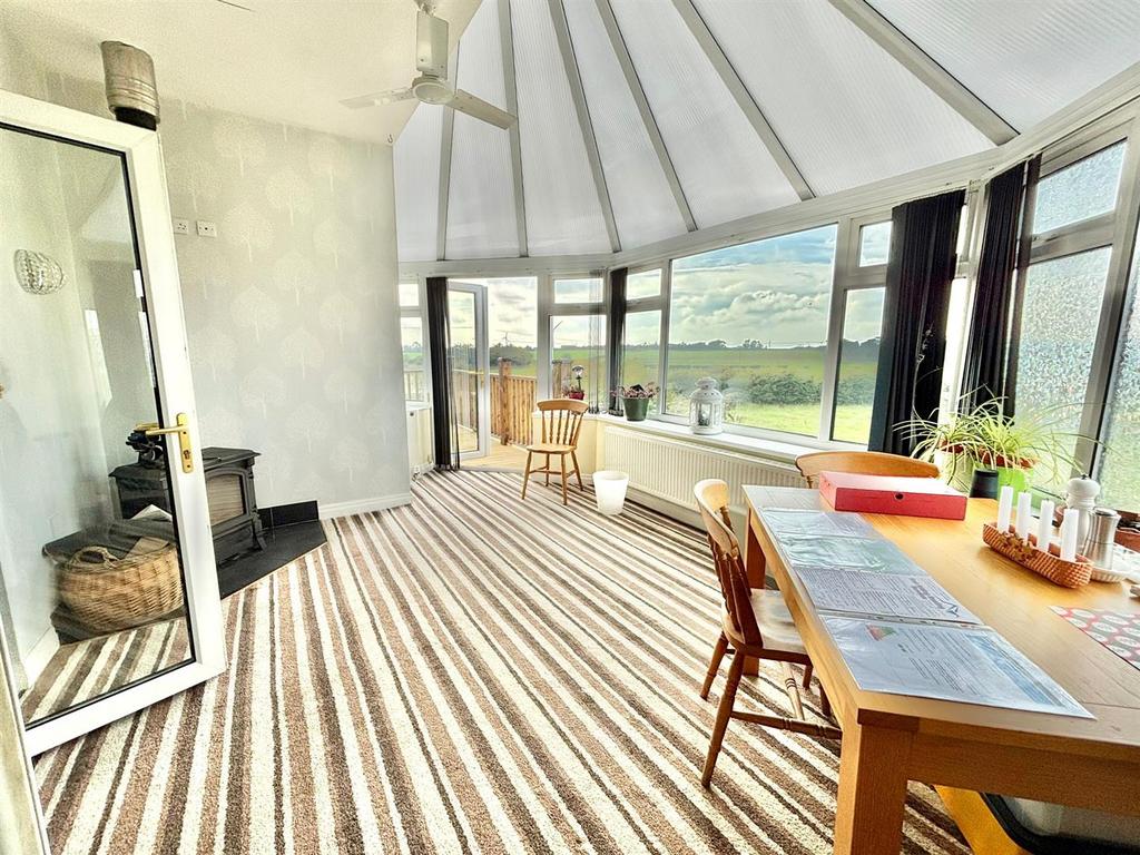 Conservatory (First Floor)
