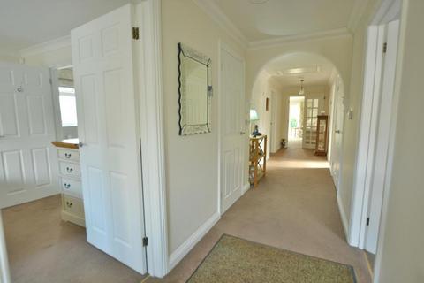 6 Brookside Road, Wimborne, BH21 2BL