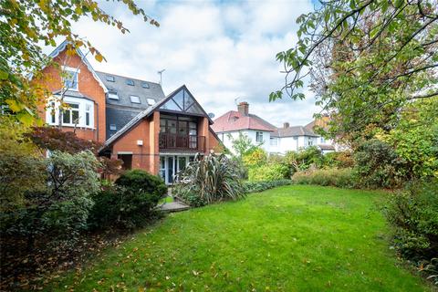 2 bedroom apartment for sale, Valley Road, London SW16