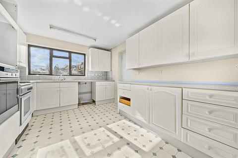 undefined, Chatfield Drive, Surrey GU4