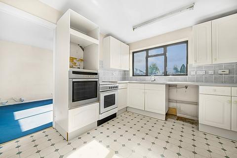 17 Chatfield Drive, Guildford, GU4 7XP