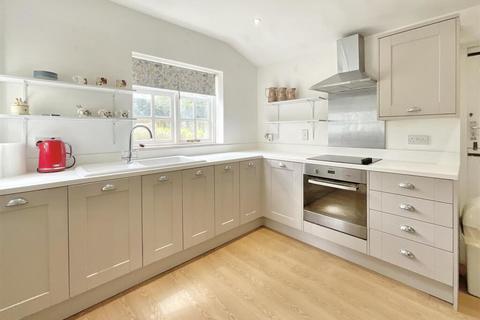 undefined, Lechlade Road, Southrop