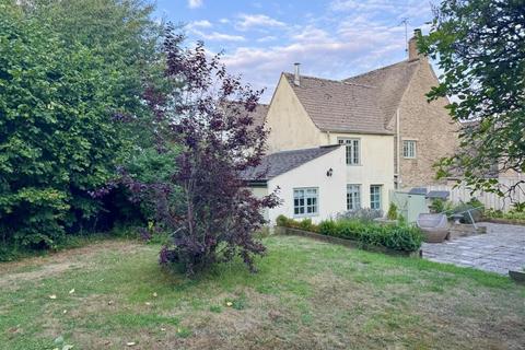 undefined, Lechlade Road, Southrop