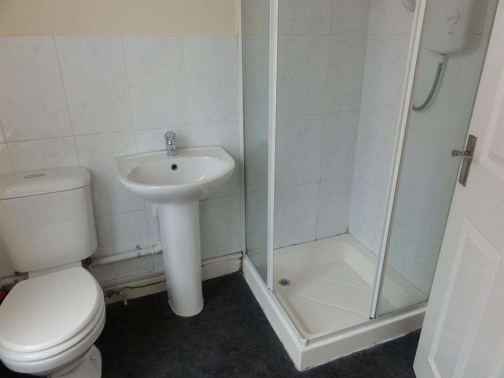 15 B Victoria Promenade Bath.JPG