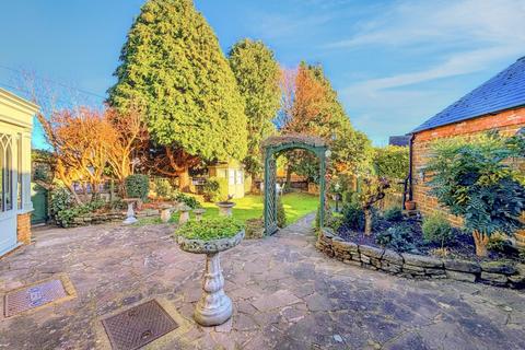 2 bedroom detached house for sale, The Old Cottage, Main Street, Whilton, NN11 2NN