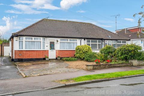 undefined, Greenfield Avenue, Carpenders Park