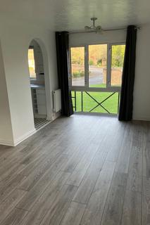 15 Parry Drive, Weybridge, KT13 0UU