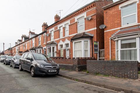 5 bedroom end of terrace house for sale, Nelson Road, Worcester WR2