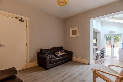 5 bedroom end of terrace house for sale, Nelson Road, Worcester WR2