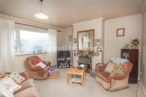 3 bedroom flat for sale, Threshfield Avenue, Morecambe LA3