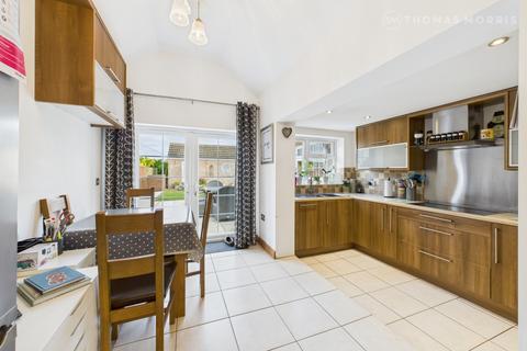 4 bedroom bungalow for sale, The Malting, Huntingdon PE26