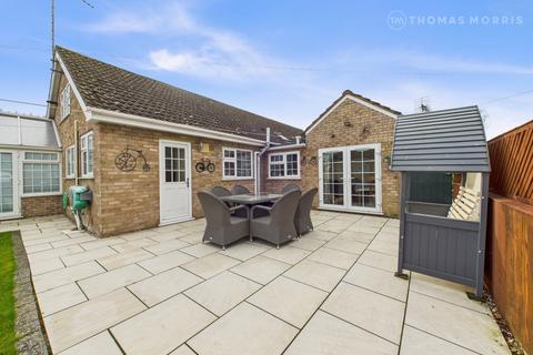 4 bedroom bungalow for sale, The Malting, Huntingdon PE26