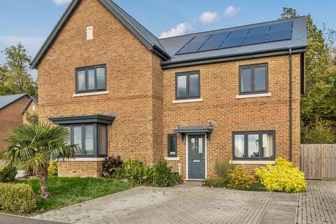 3 bedroom semi-detached house for sale, Hurley Drive, Bracknell, Berkshire