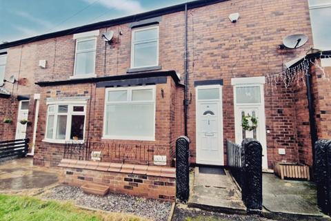 3 bedroom terraced house to rent, Henry Street, Prestwich, M25
