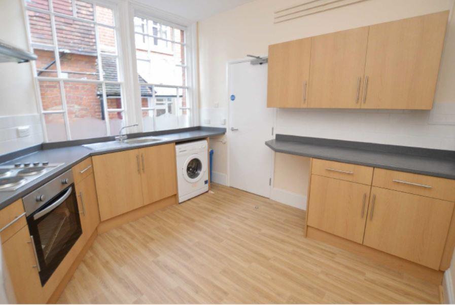 Kitchen.JPG