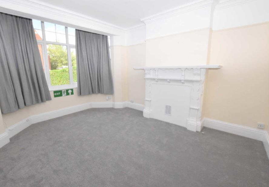 Bedroom.JPG