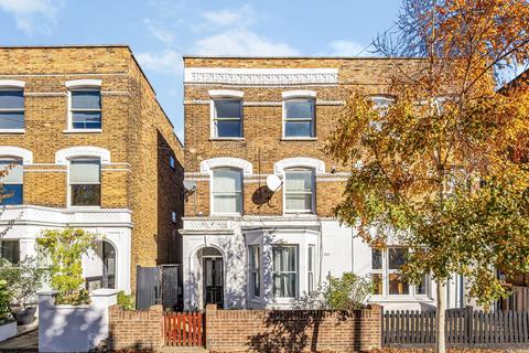 2 bedroom flat for sale, Essex Road, Acton