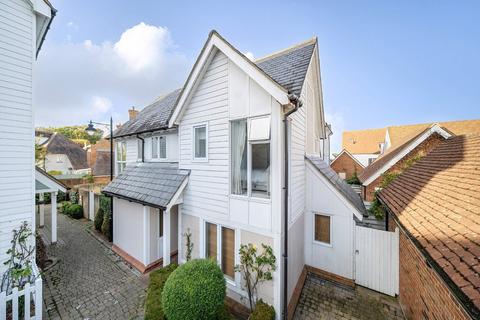 Edgar Close, Kings Hill, West Malling