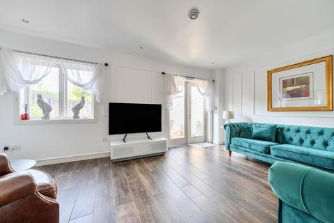 3 bedroom semi-detached house for sale, Edgar Close, Kings Hill, West Malling