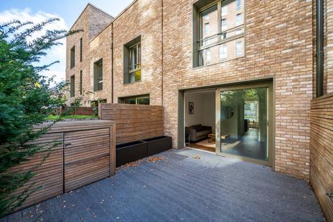 3 bedroom flat for sale, Wansey Street, Elephant and Castle, London, SE17