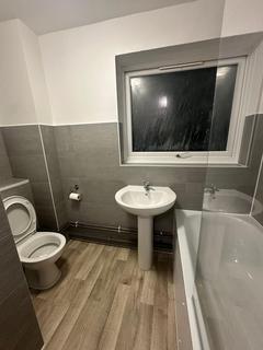 1 bedroom flat to rent, Dellow Close, Ilford IG2