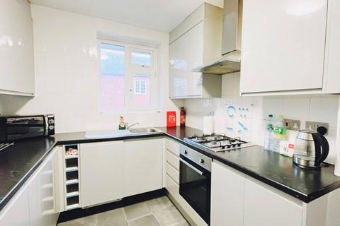 2 bedroom flat for sale, Chart Street, Hoxton, London, N1