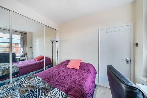 1 bedroom flat to rent, Hamlet Gardens, London, W6