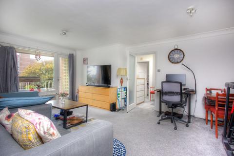 2 bedroom flat for sale, Palmeira Avenue, Hove, BN3