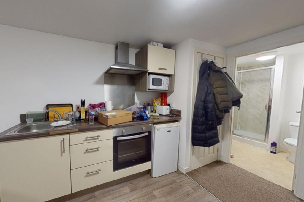 Lrg 519-Minerva-House-06082023 164722