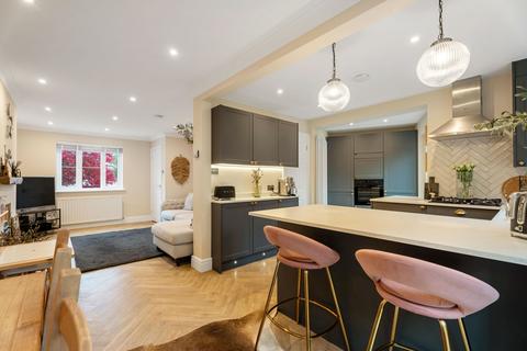 undefined, Washington Terrace, Middle Barton, OX7