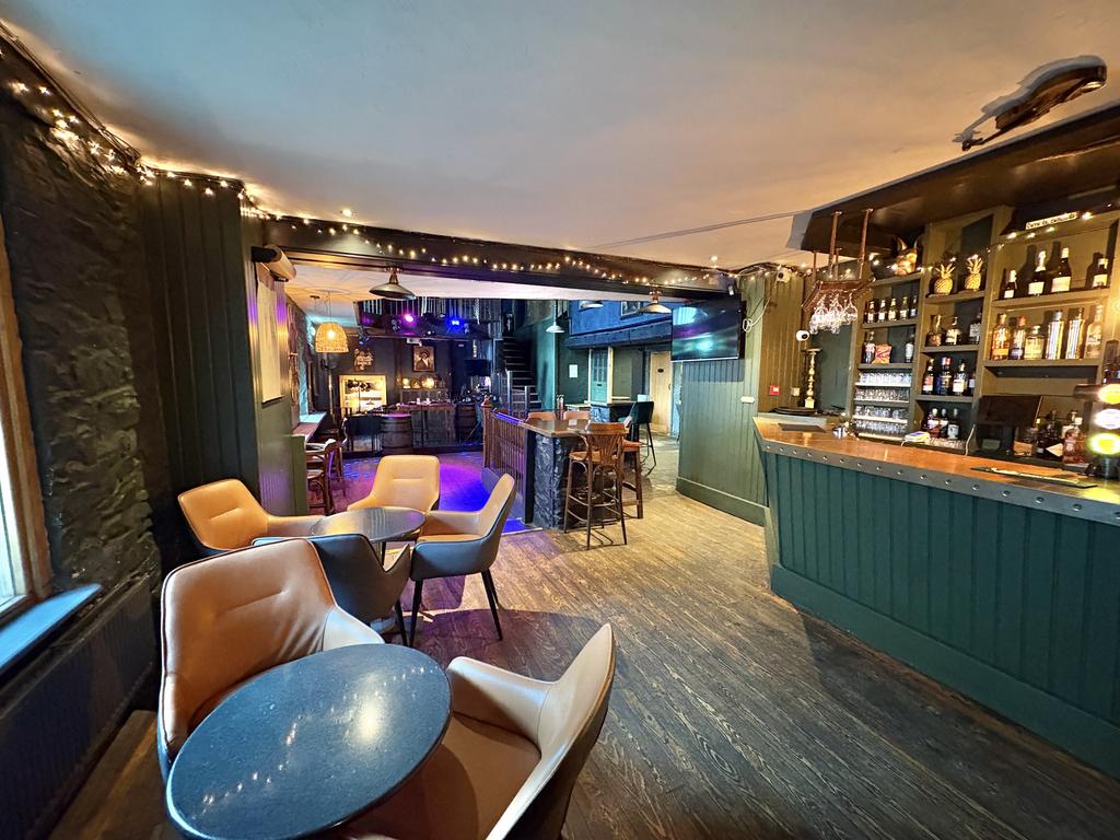 Dog &amp; Piano Main Bar Area