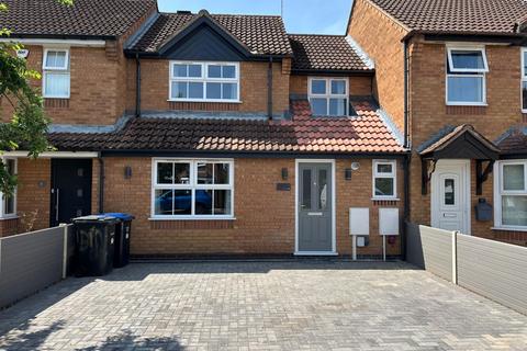 4 bedroom terraced house to rent, Deene Close, Market Harborough