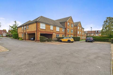 undefined, Staines Road, Feltham, Middlesex, TW14