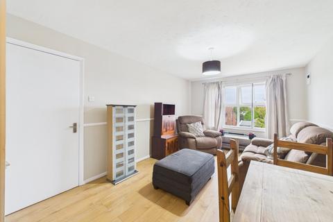 undefined, Staines Road, Feltham, Middlesex, TW14