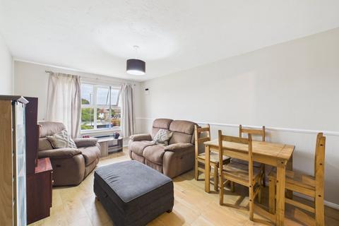 undefined, Staines Road, Feltham, Middlesex, TW14