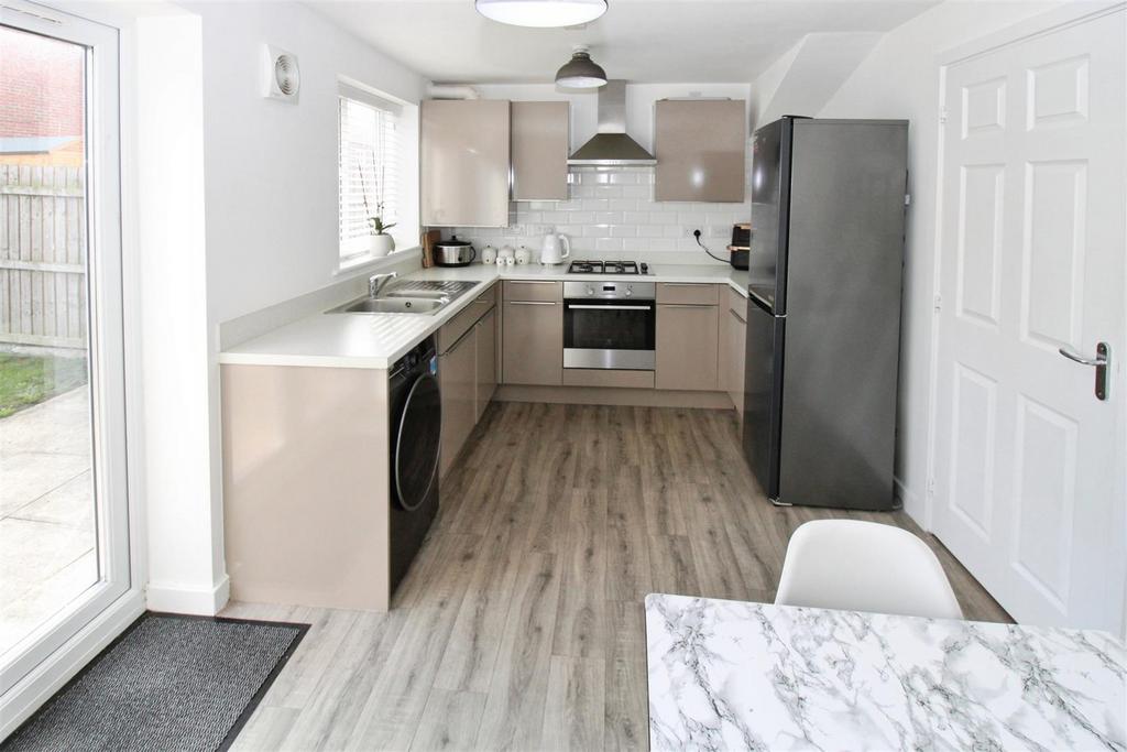 Dining Kitchen