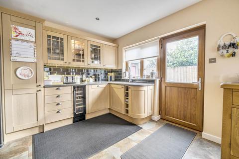 undefined, Callington
