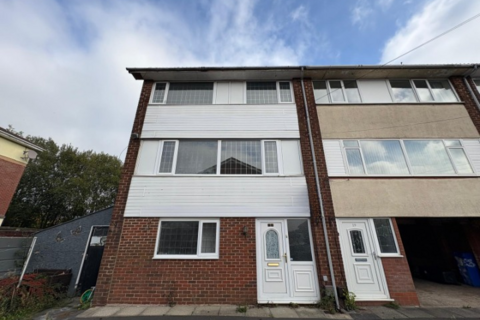 17 Brian Avenue, Droylsden, Manchester, M43 7HN