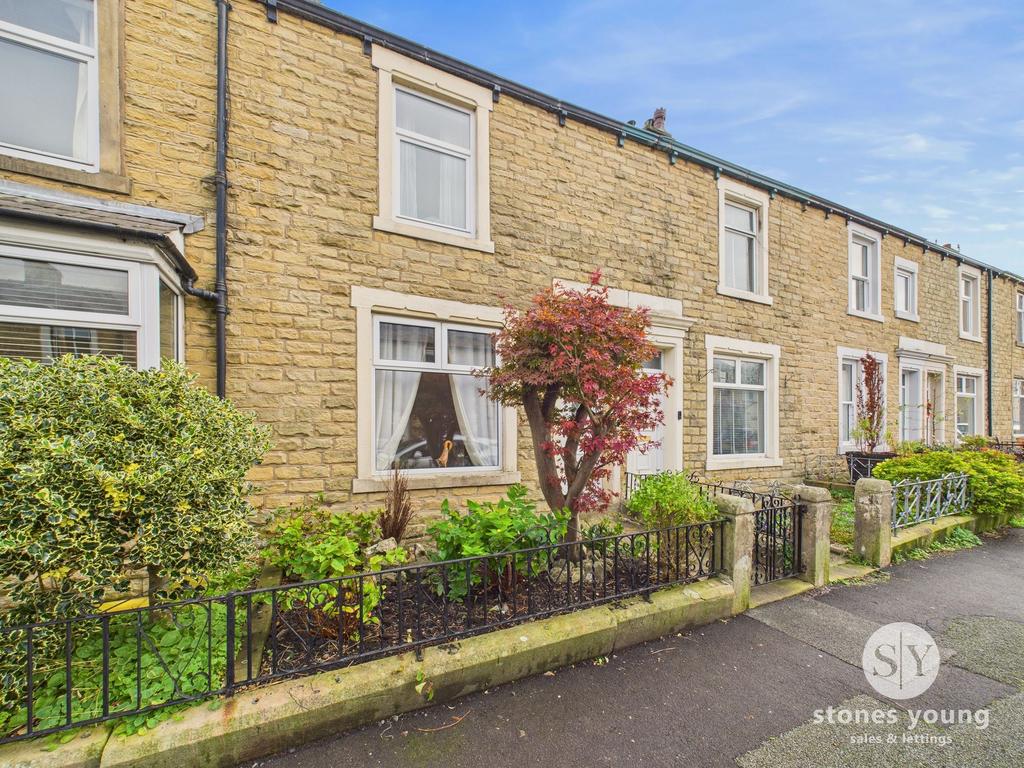 West View, Clitheroe, BB7 2 bed terraced house for sale - £185,000