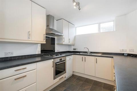 undefined, Riverside Road, Staines-Upon-Thames TW18