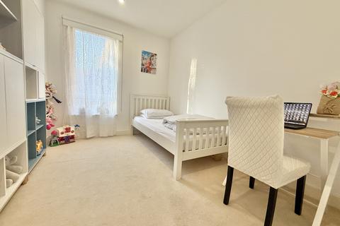 undefined, Dowding Drive, London, SE9