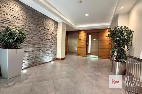 Dowding Drive, London, SE9