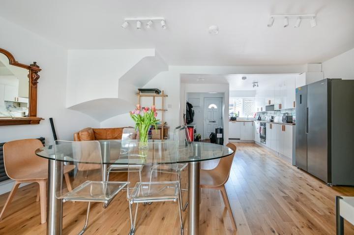 Chpk2459848 large-7-05 jpg