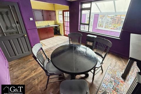 3 bedroom terraced house for sale, Quarry Road, Dudley