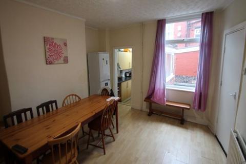 4 bedroom house to rent, Norwood Road, Leeds LS6
