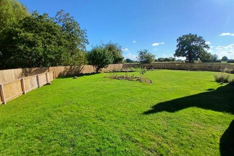undefined, Hetherson Green, Malpas